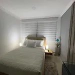 Apartment Just 5 Minutes From Downtown